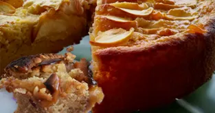 Gâteau éponge aux pommes amandes et cannelle