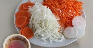 Salade de radis et de carottes à la coréenne