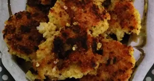 Galettes de quinoa aux courgettes et au chèvre frais