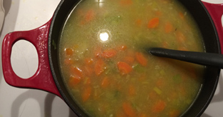 Soupe de poireaux pommes de terre et carottes
